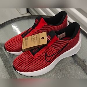 NikeInteract Run EasyOnRunning Sneaker (Men) Size 9